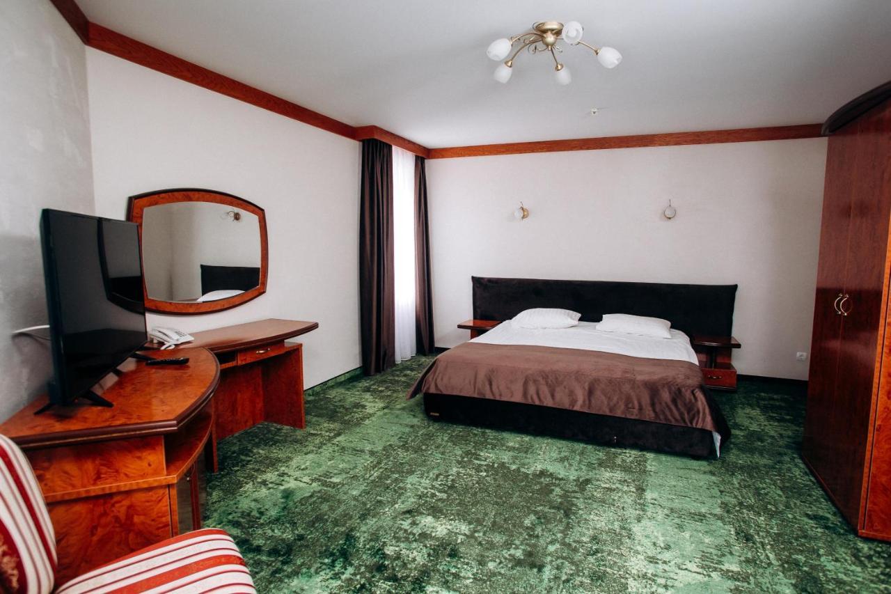 Stanislavsky Hotel Group 야렘체 외부 사진